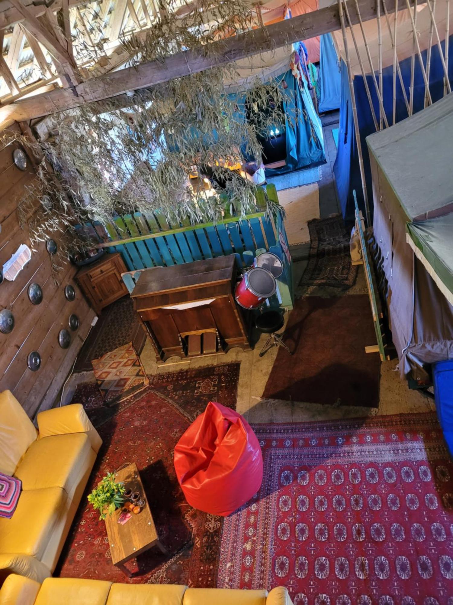 Nomads Glamp Hostel Bled Bagian luar foto