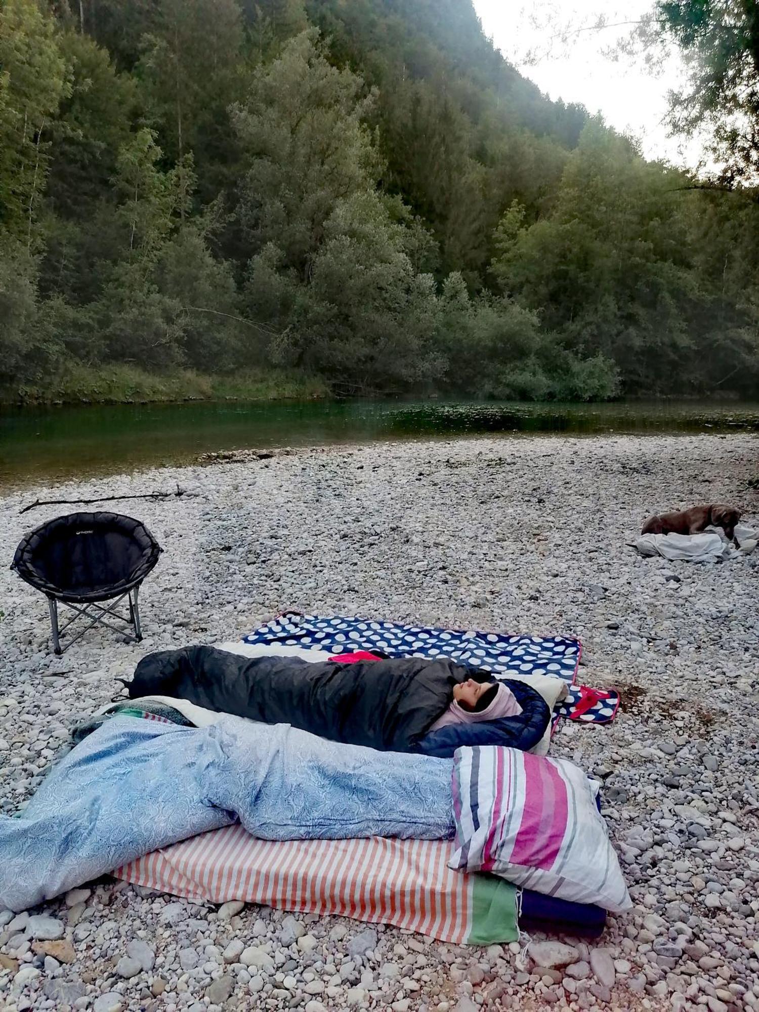 Nomads Glamp Hostel Bled Bagian luar foto